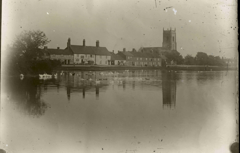 Photograph. Massingham Glass Plate 5 SC (Great Massingham Archive).